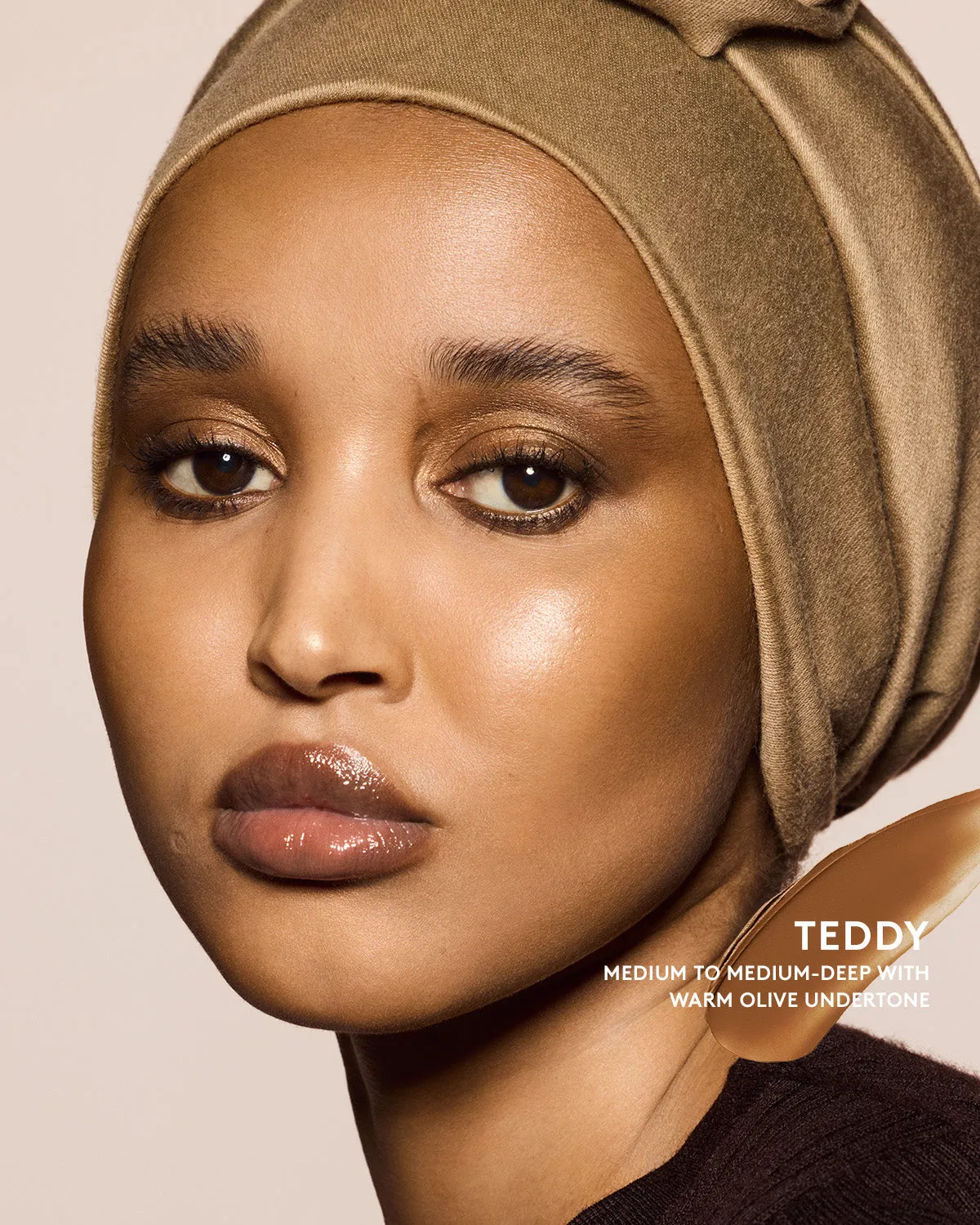Cheeks Out Freestyle Cream Bronzer  Teddy