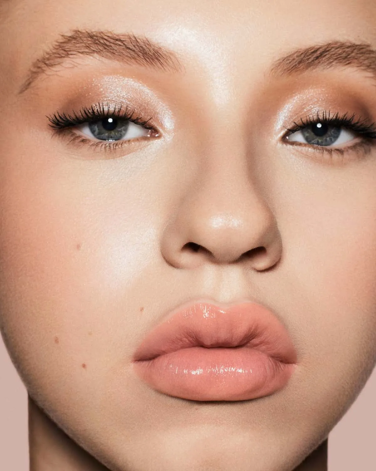 Gloss Bomb Stix High-Shine Gloss Stick  Two'Lip Kiss
