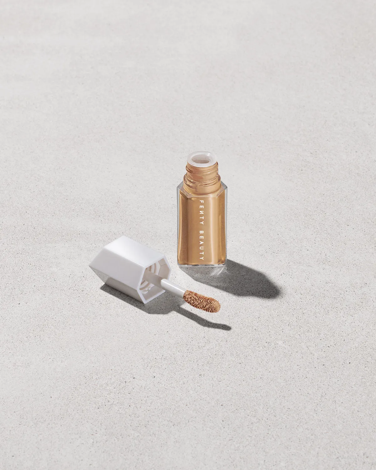 We're Even Hydrating Longwear Concealer  350C