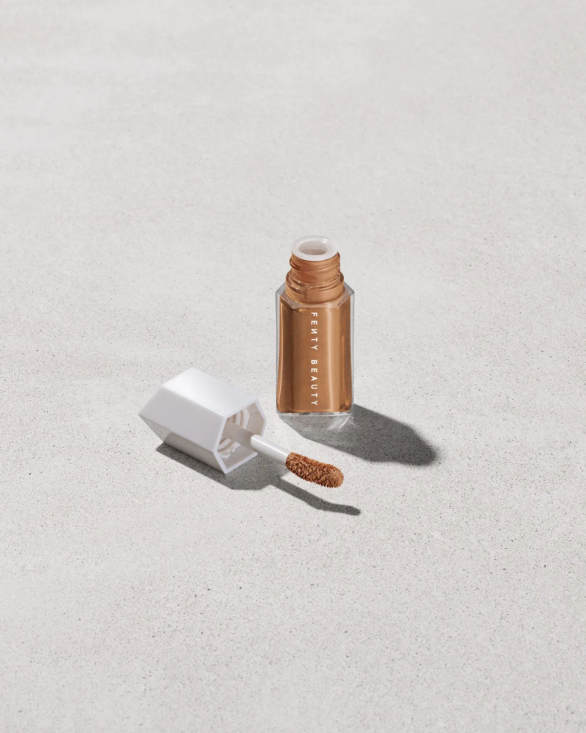 We're Even Hydrating Longwear Concealer  390C