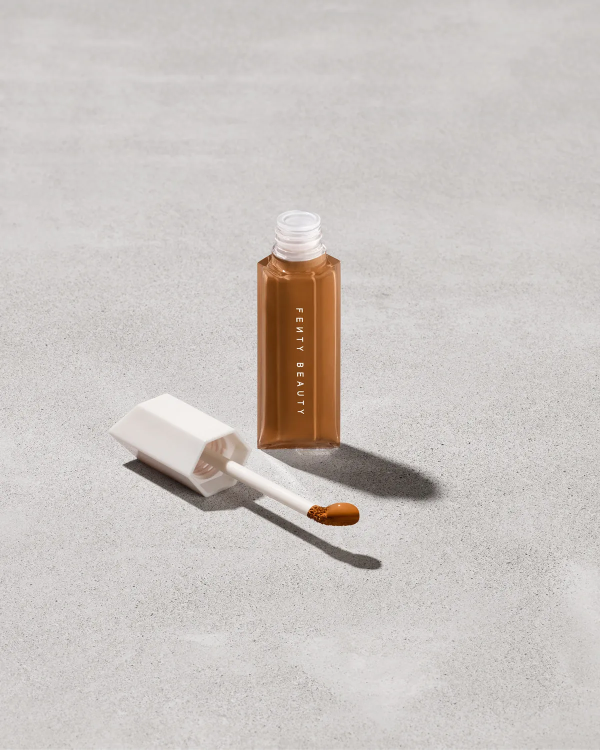 We're Even Hydrating Longwear Concealer  440W