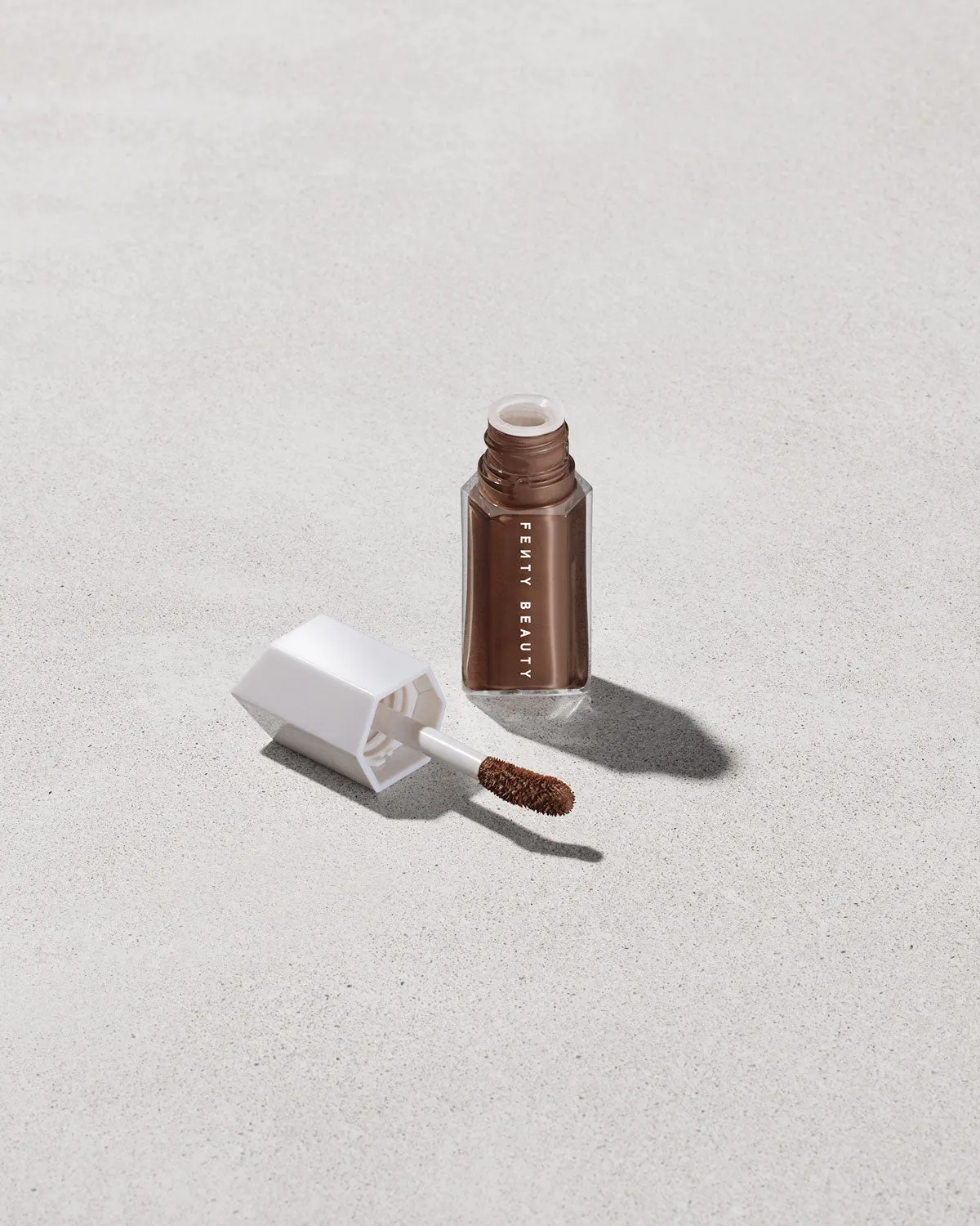 We're Even Hydrating Longwear Concealer  495C